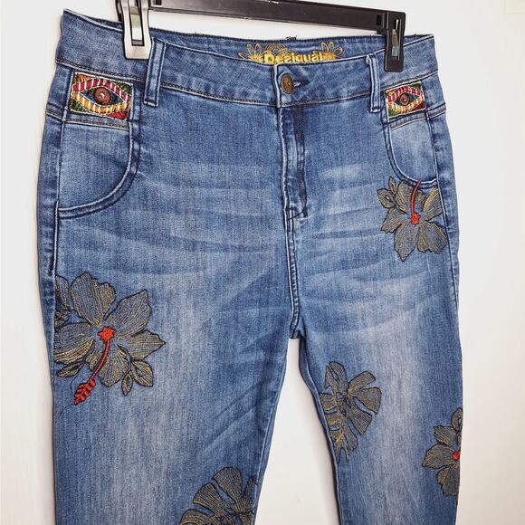 Desigual Barrel Jean 28 Horseshoe Floral Embroidered Exotic Pakaian Celana Artsy - Picture 6 of 13